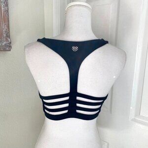 Forever 21 Sports Bra T-Back Ladder Back Padded Cups Size Medium Black